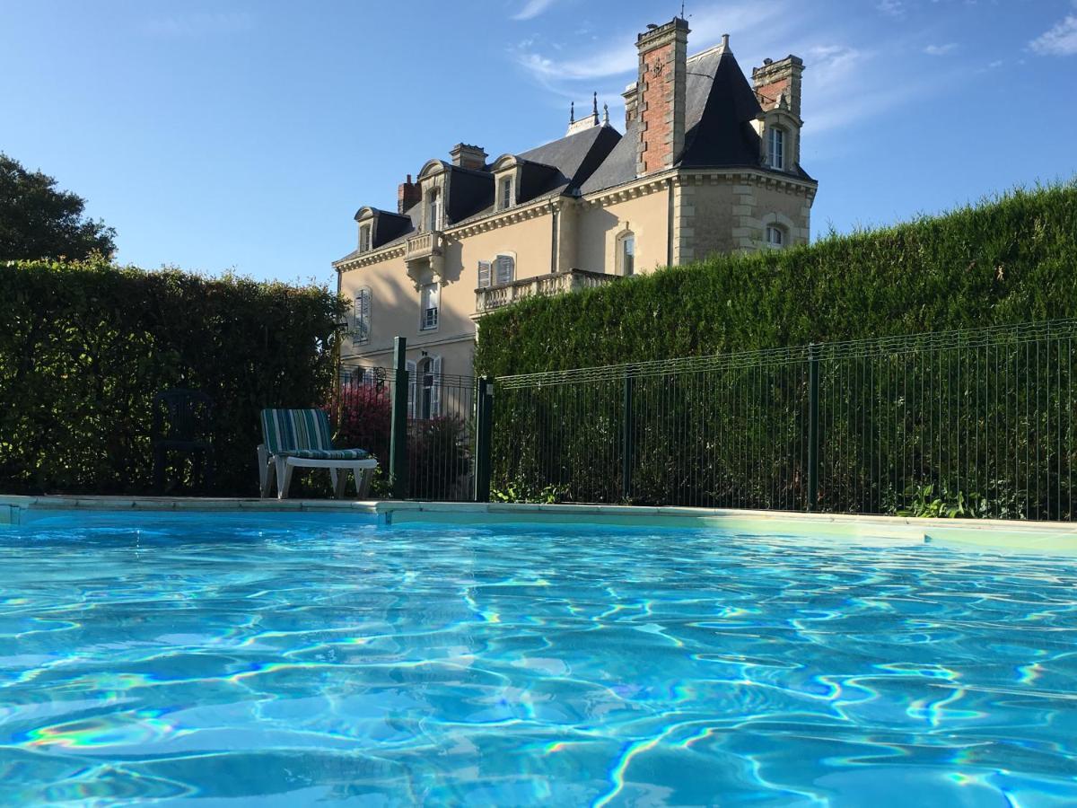 Chateau Vary Jarzé 외부 사진