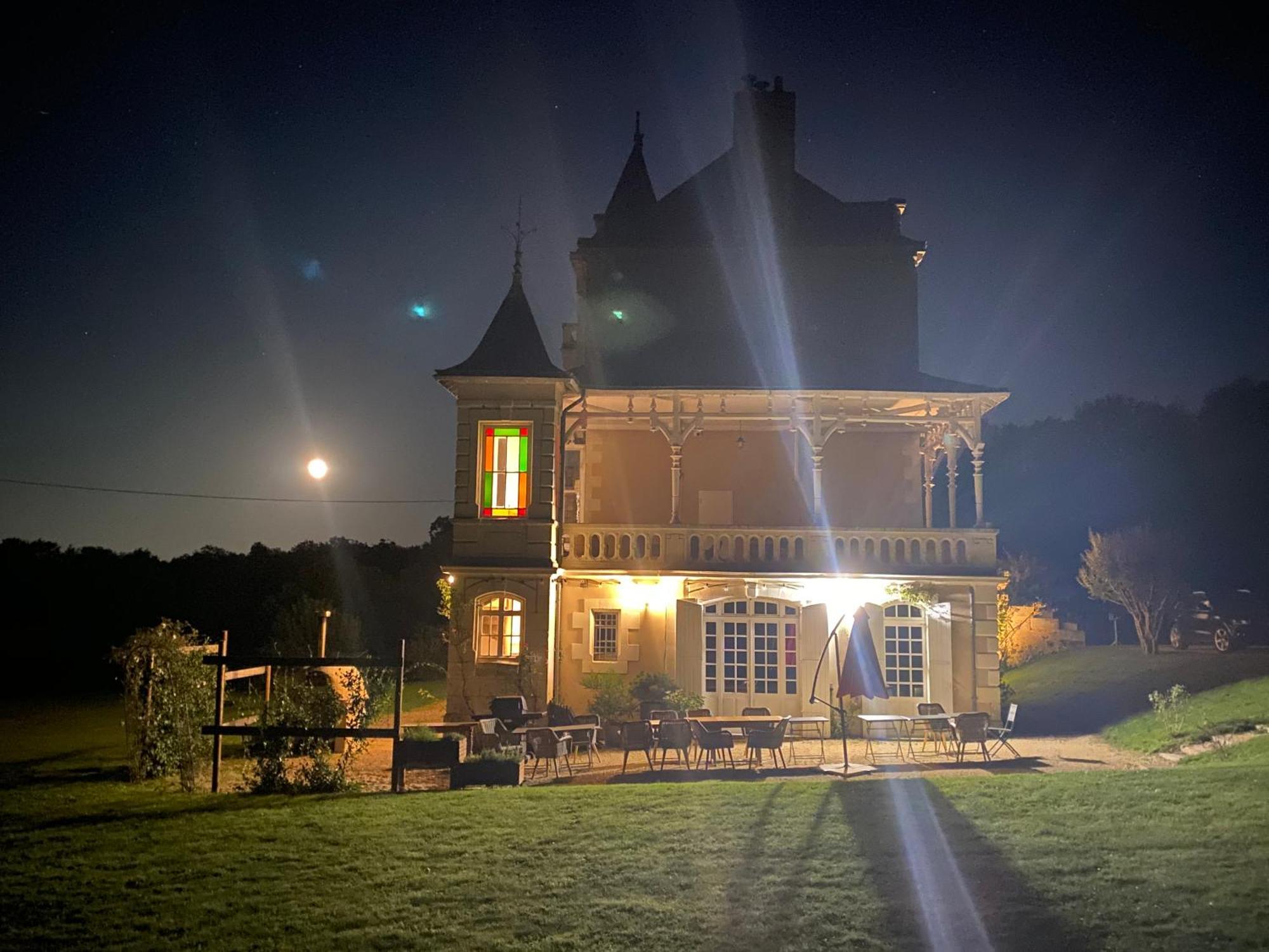 Chateau Vary Jarzé 외부 사진
