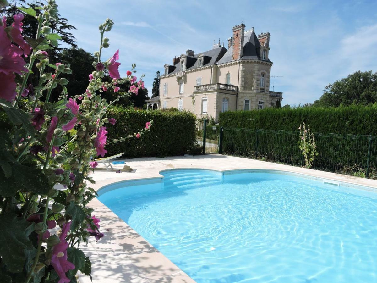 Chateau Vary Jarzé 외부 사진