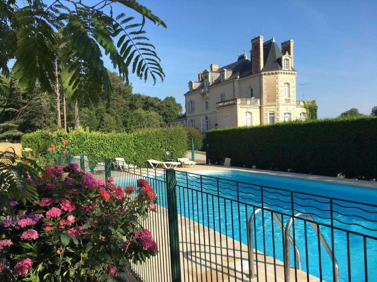 Chateau Vary Jarzé 외부 사진